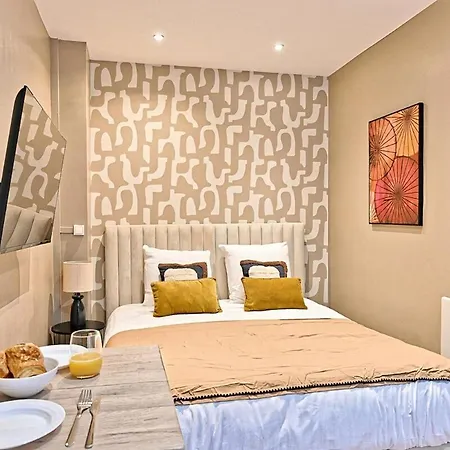 Situe Dans Le 11eme Arrondissement شقة