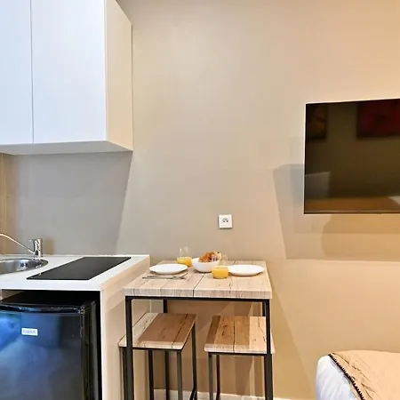 Situe Dans Le 11eme Arrondissement شقة *