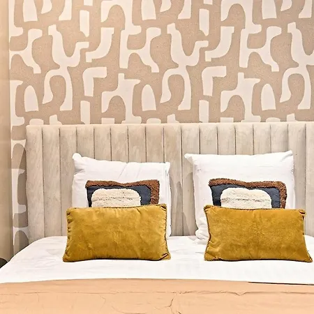 شقة Situe Dans Le 11eme Arrondissement باريس