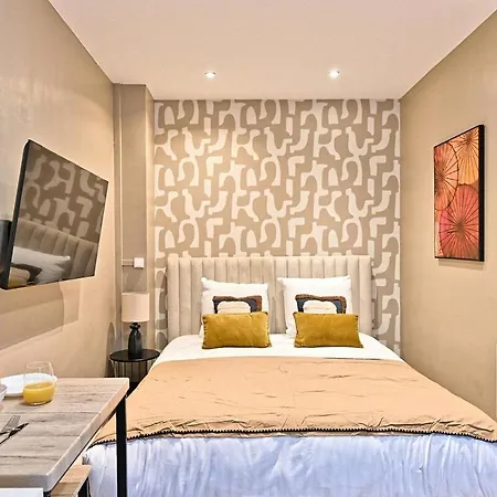 Situe Dans Le 11eme Arrondissement