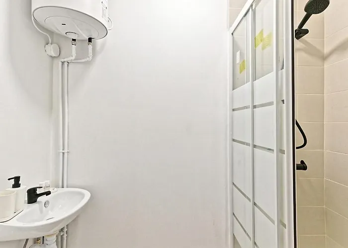 Situe Dans Le 11eme Arrondissement باريس